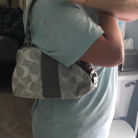 Authentic Coach purse - Picture 2 of 3